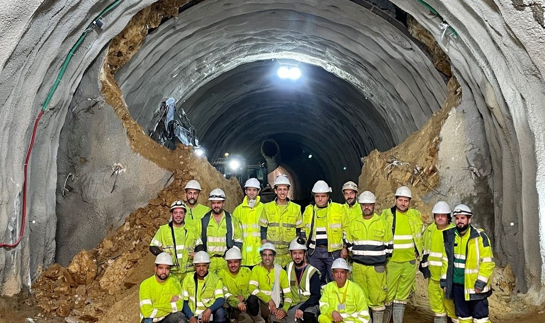 Aberto o primeiro túnel da extensão da linha amarela do Metro em Gaia Aberto o primeiro túnel da extensão da linha amarela do Metro em Gaia