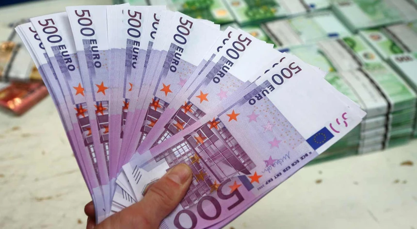 Crédito ao consumo cresceu 12,9% em março Crédito ao consumo cresceu 12,9% em março