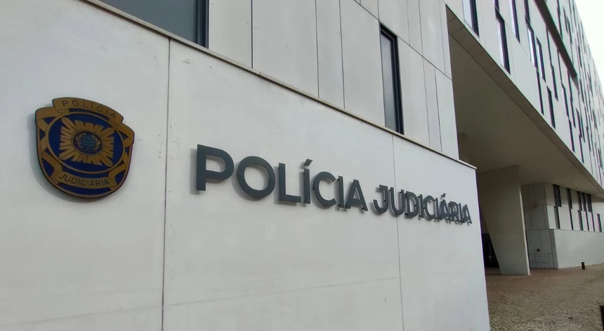Homem detido por suspeitas de violações de duas jovens na Maia Homem detido por suspeitas de violações de duas jovens na Maia