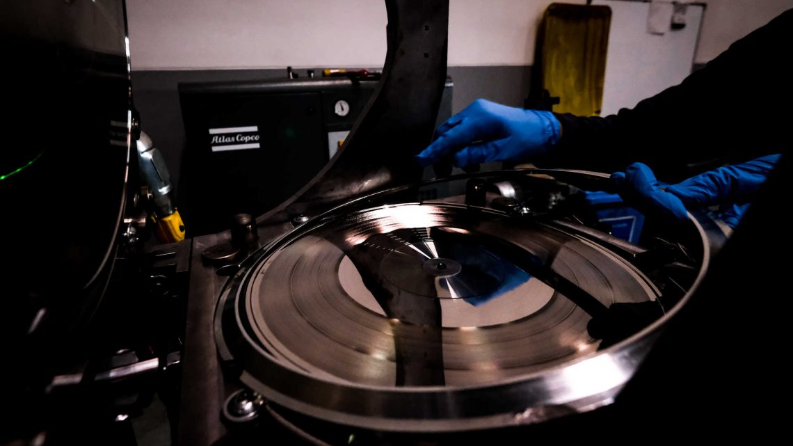 Única fábrica de produção de discos de vinil em Portugal está sediada na Maia Única fábrica de produção de discos de vinil em Portugal está sediada na Maia