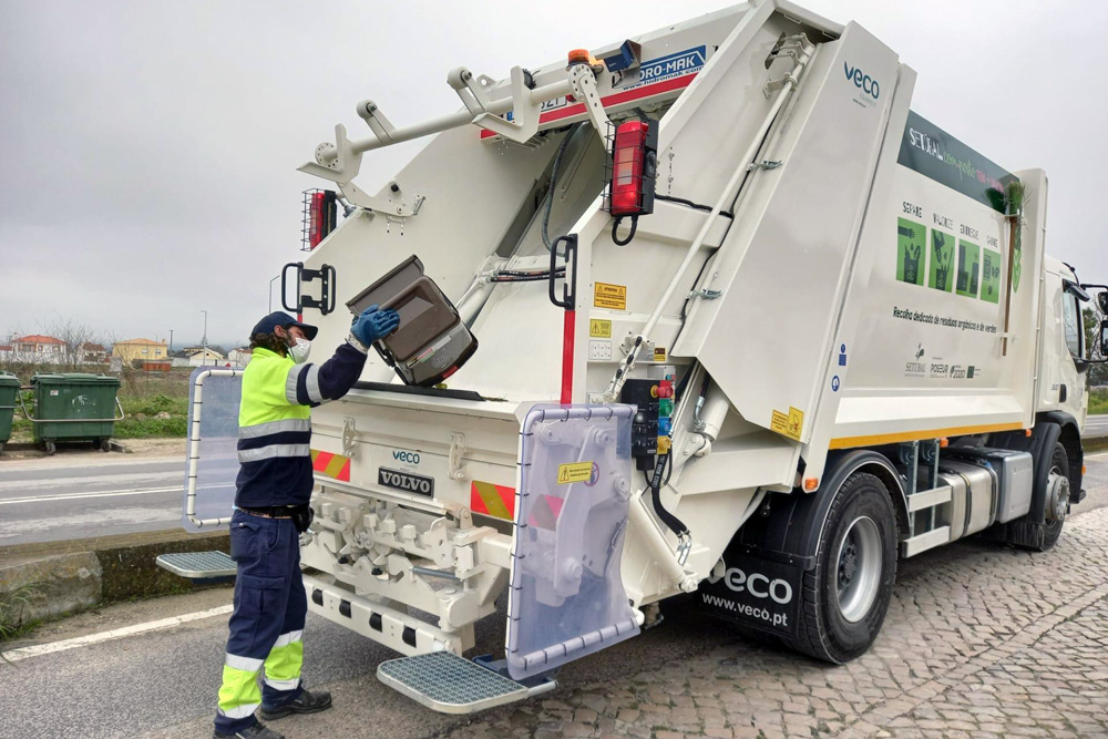 Gondomar aprova por ajuste direto contrato de recolha de resíduos urbanos