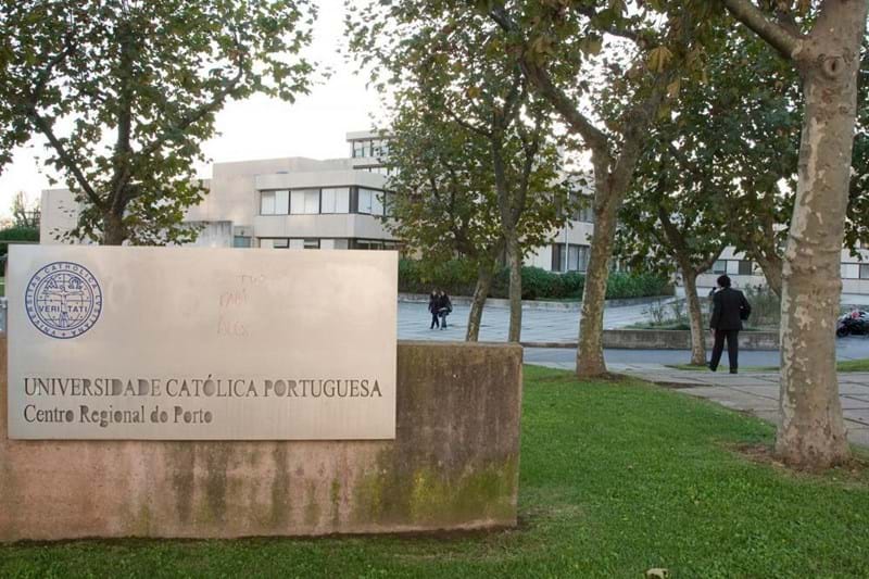 Piratas informáticos atacam Universidade Católica no Porto