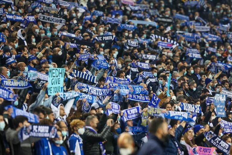 Futebol: Dérbi da invicta com lotação esgotada