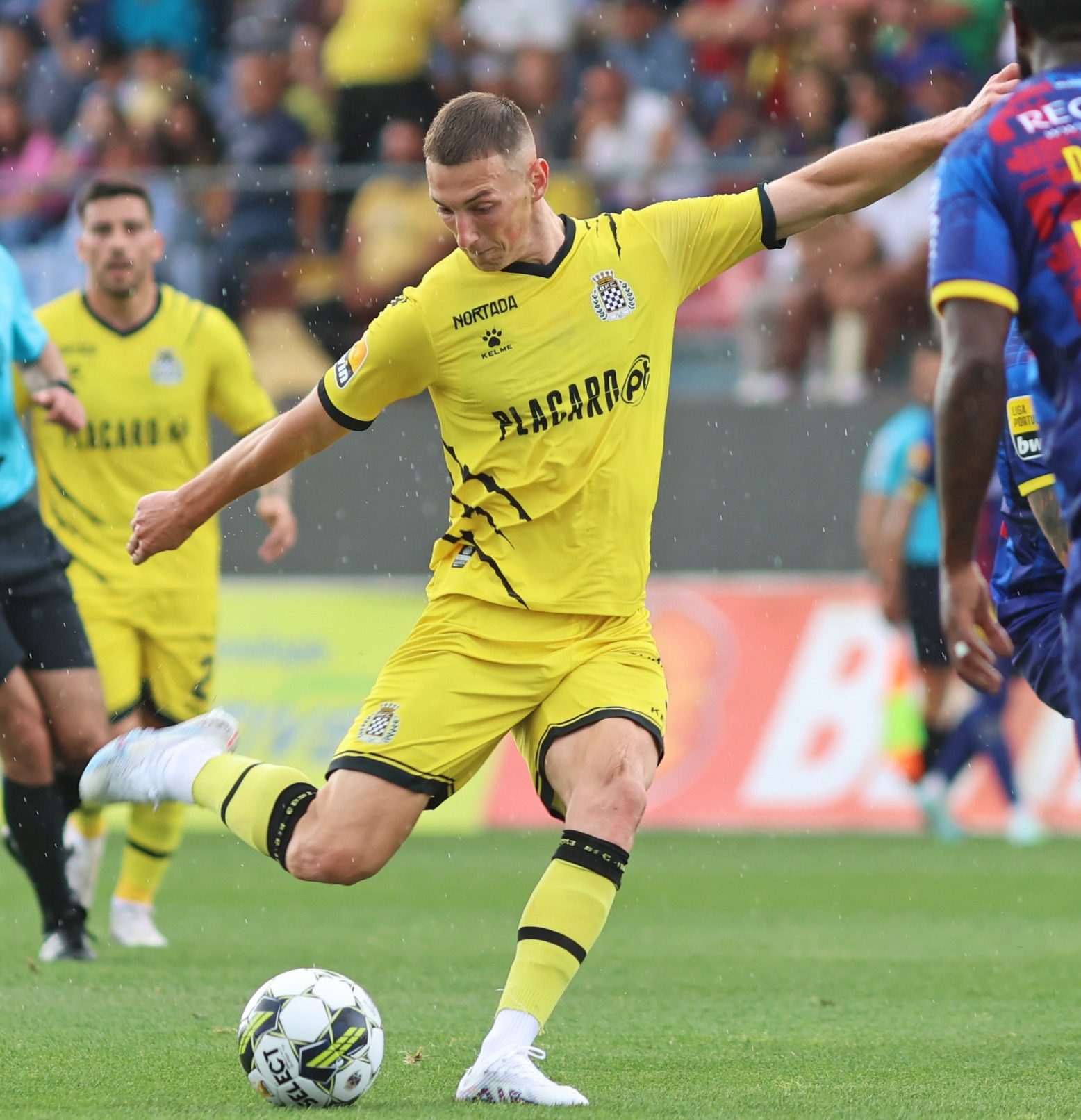 Boavista fecha campeonato de futebol com goleada em Chaves