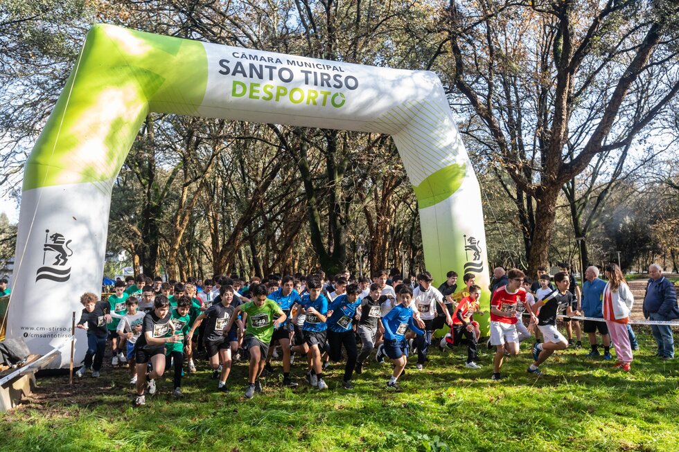 Santo Tirso: Parque Urbano Sara Moreira recebeu 3500 participantes no Corta-Mato Distrital do Desporto Escolar