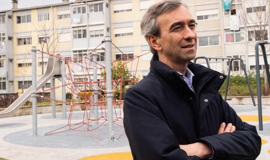 Filipe Araújo Suspende Funções na Associação Cívica – Porto o Nosso Movimento por Causa das Autárquicas Filipe Araújo Suspende Funções na Associação Cívica – Porto o Nosso Movimento por Causa das Autárquicas