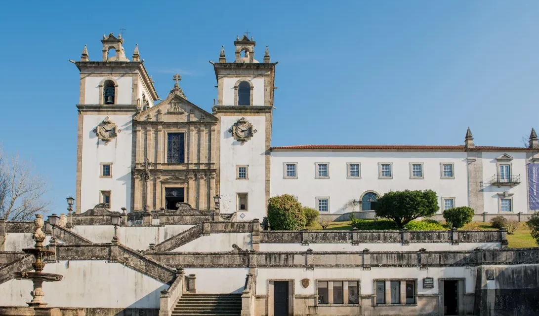 Câmara da Feira apoia requalificação da Igreja Matriz com meio milhão de euros