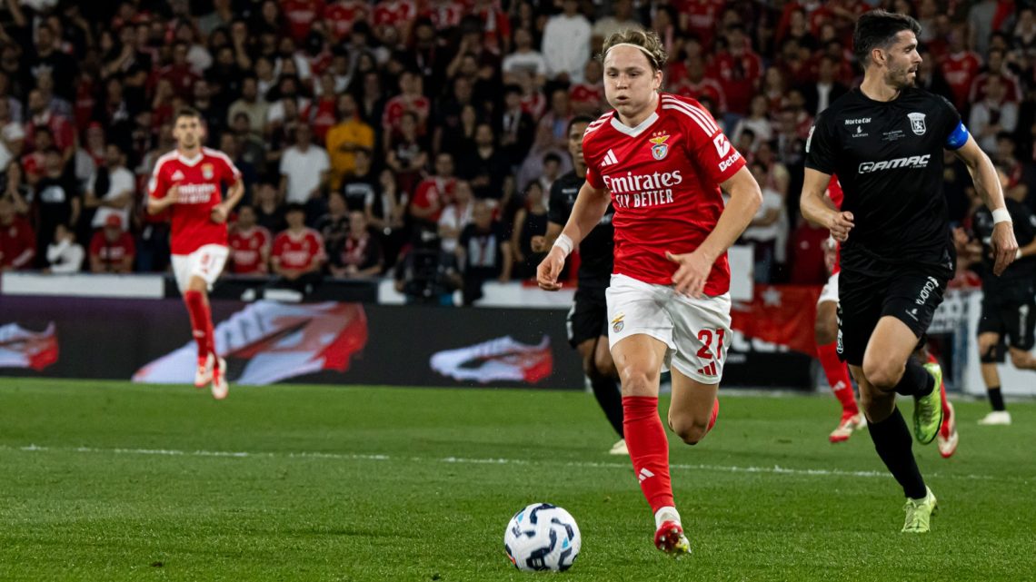 Benfica goleia Tirsense e tem um pé na final da Taça Benfica goleia Tirsense e tem um pé na final da Taça