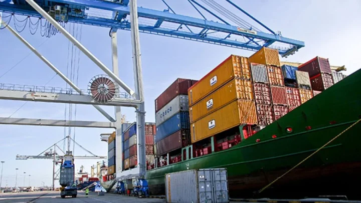 Derrame de ácido clorídrico no terminal ferroviário de Leixões está “totalmente controlado”