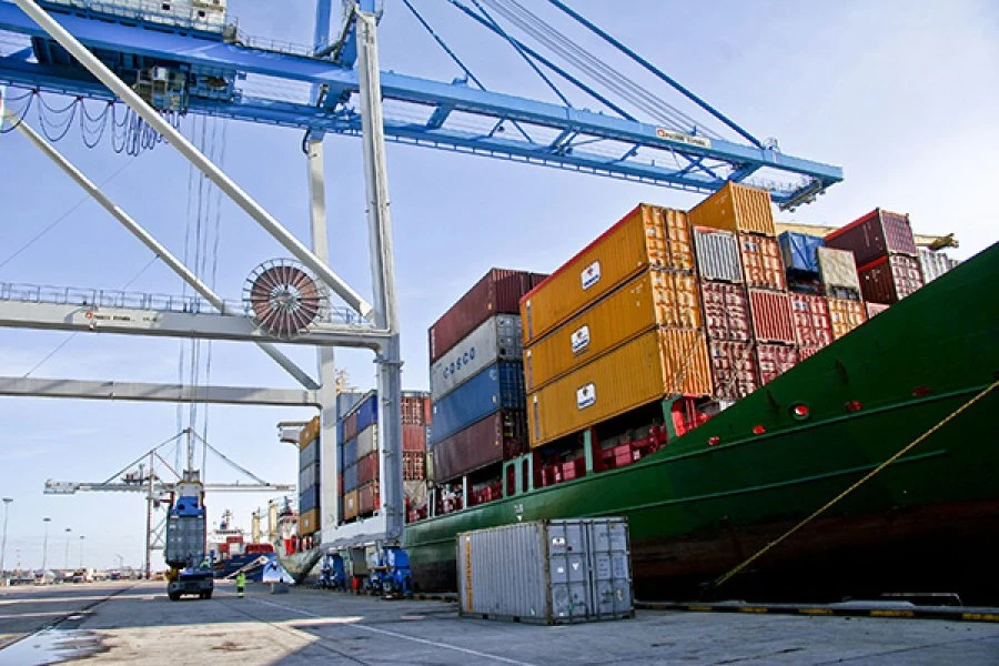 Derrame de ácido clorídrico no terminal ferroviário de Leixões está “totalmente controlado” Derrame de ácido clorídrico no terminal ferroviário de Leixões está “totalmente controlado”