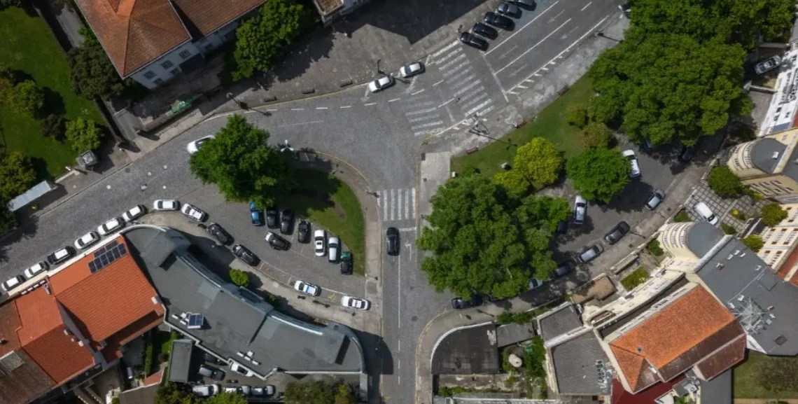 Praça Pedro Nunes no Porto poderá entrar em obras