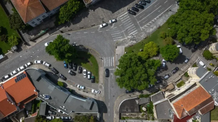 Praça Pedro Nunes no Porto poderá entrar em obras
