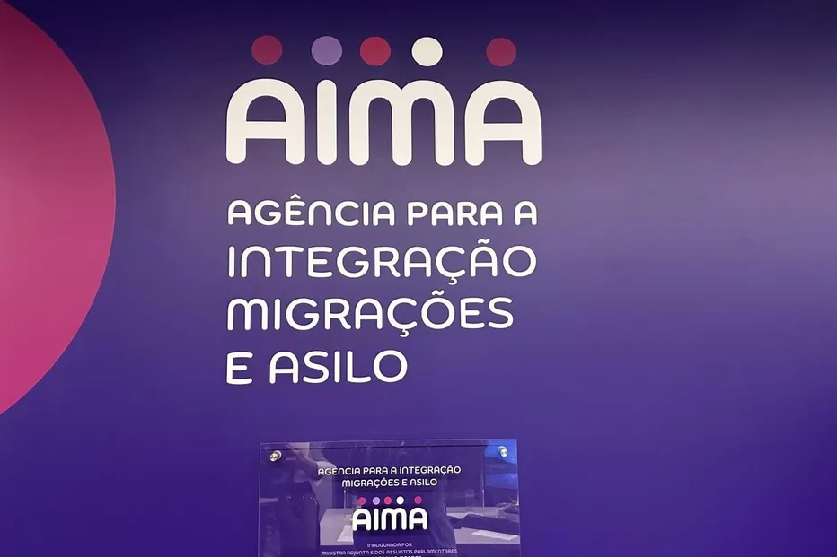 Agente da PSP agredido junto à AIMA no Porto Agente da PSP agredido junto à AIMA no Porto