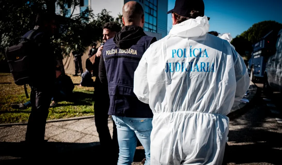 Homem detido na Póvoa de Varzim por assalto violento a idoso em Guimarães