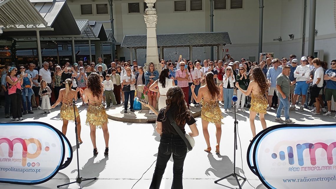 “Freguesia em Festa” Traz Tradição e Alegria ao Mercado do Bolhão Numa Celebração da Comunidade “Freguesia em Festa” Traz Tradição e Alegria ao Mercado do Bolhão Numa Celebração da Comunidade