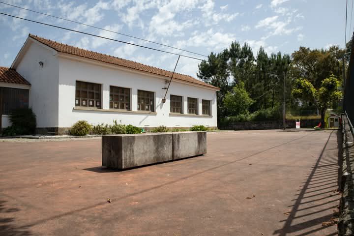 Arouca: Arranjo exterior da Escola de S. João em Tropêço é consignado Arouca: Arranjo exterior da Escola de S. João em Tropêço é consignado