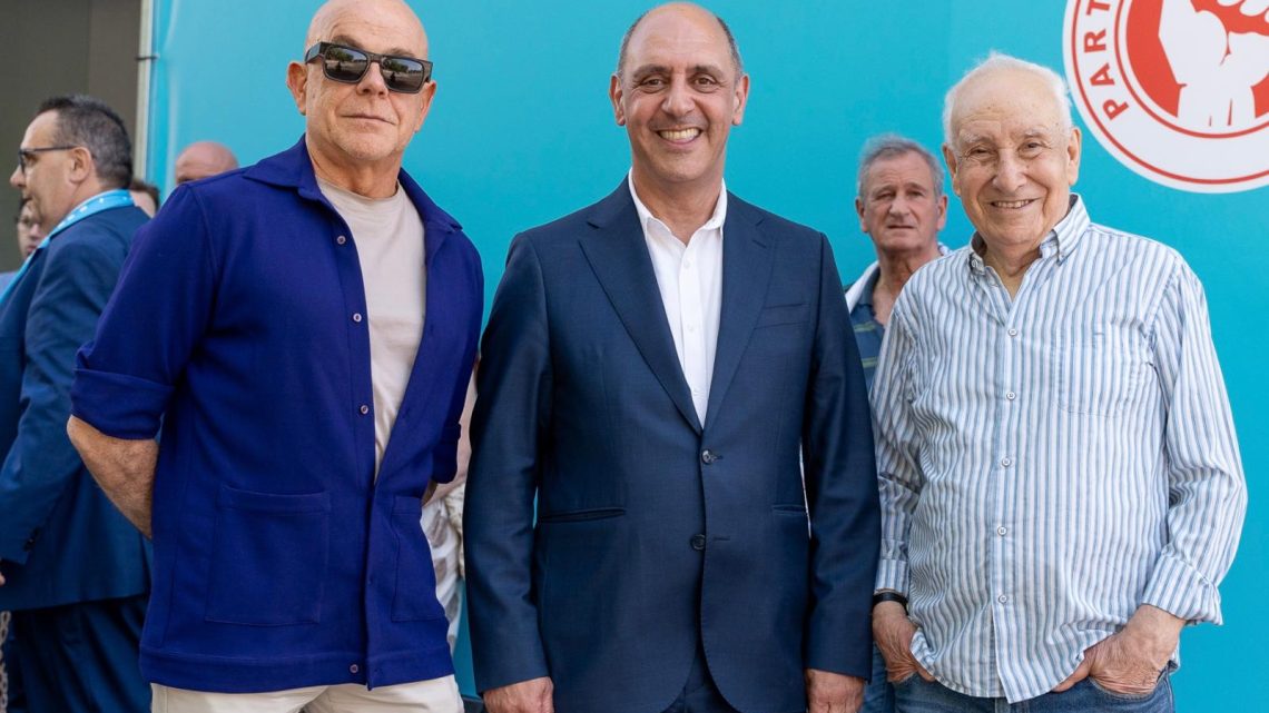 Manuel Pizarro inaugura sede de campanha “à Moda do Porto” com apoio de Pedro Abrunhosa e Germano Silva