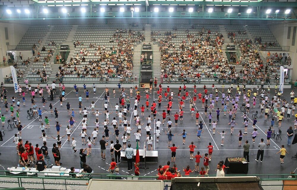 320 alunos do 1.º Ciclo do concelho de Matosinhos participaram no VI Torneio de Rope Skipping 320 alunos do 1.º Ciclo do concelho de Matosinhos participaram no VI Torneio de Rope Skipping