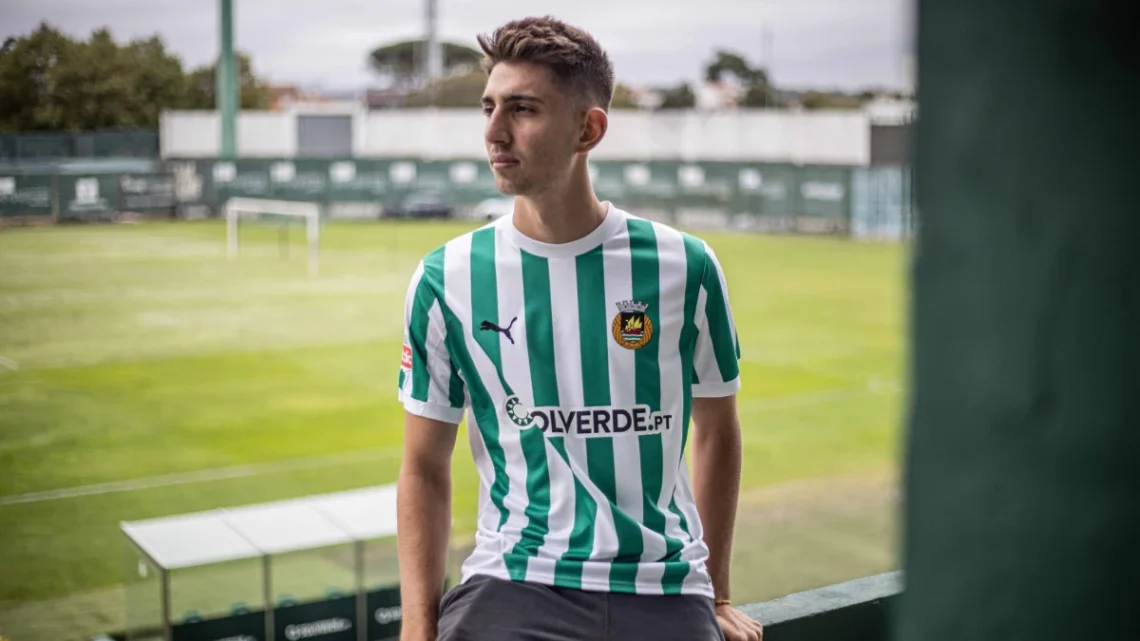 Demir Tiknaz regressa ao Besiktas no final do empréstimo ao Rio Ave Demir Tiknaz regressa ao Besiktas no final do empréstimo ao Rio Ave