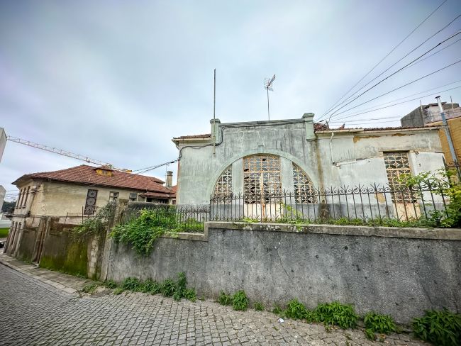 São João da Madeira vai criar 12 fogos de habitação pública com requalificação de edifícios devolutos São João da Madeira vai criar 12 fogos de habitação pública com requalificação de edifícios devolutos