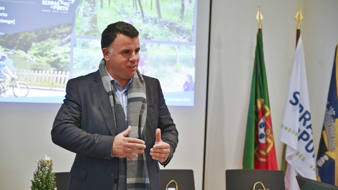 Ex-presidente da Câmara de Gondomar, Marco Martins, demite-se da presidência da concelhia local do PS Ex-presidente da Câmara de Gondomar, Marco Martins, demite-se da presidência da concelhia local do PS