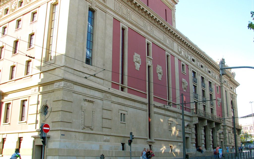 Teatro Nacional São João entrega material técnico a coletividades culturais Teatro Nacional São João entrega material técnico a coletividades culturais
