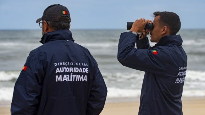 Três pessoas resgatadas do mar em praia não vigiada de Vila do Conde