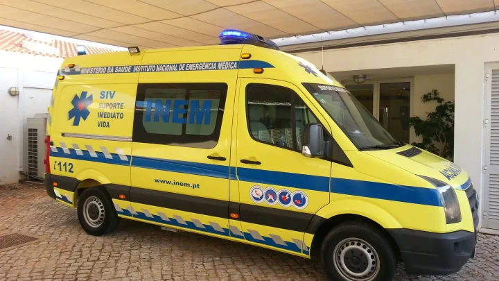 Homem morre em despiste de automóvel em Fajões, Oliveira de Azeméis