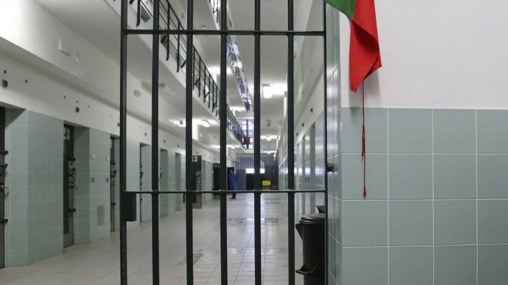 Recluso agredido no Estabelecimento Prisional de Santa Cruz do Bispo Recluso agredido no Estabelecimento Prisional de Santa Cruz do Bispo