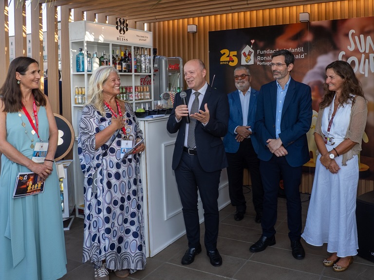 Sunset Solidário no Porto celebra 25 anos da Fundação Infantil Ronald McDonald em Portugal Sunset Solidário no Porto celebra 25 anos da Fundação Infantil Ronald McDonald em Portugal