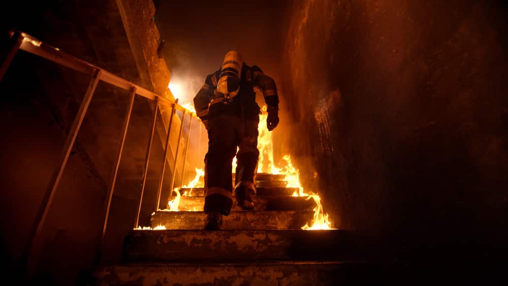 Incêndio em apartamento mobilizou meios de socorro em Paredes Incêndio em apartamento mobilizou meios de socorro em Paredes