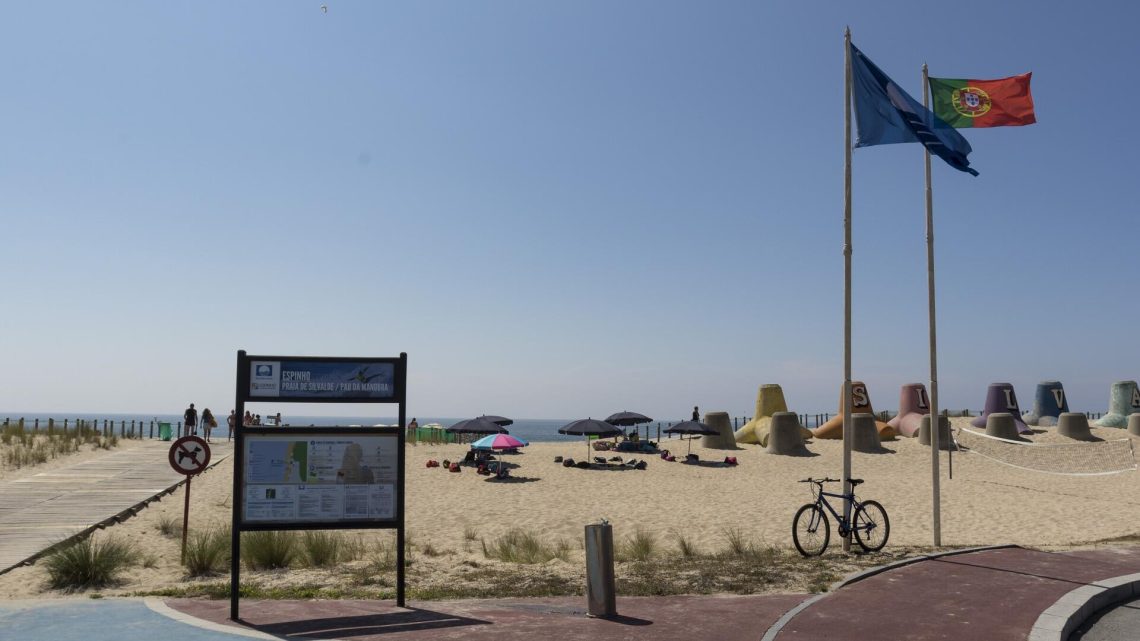 Praia de Silvalde, em Espinho, desaconselhada a banhos devido a contaminação da água Praia de Silvalde, em Espinho, desaconselhada a banhos devido a contaminação da água
