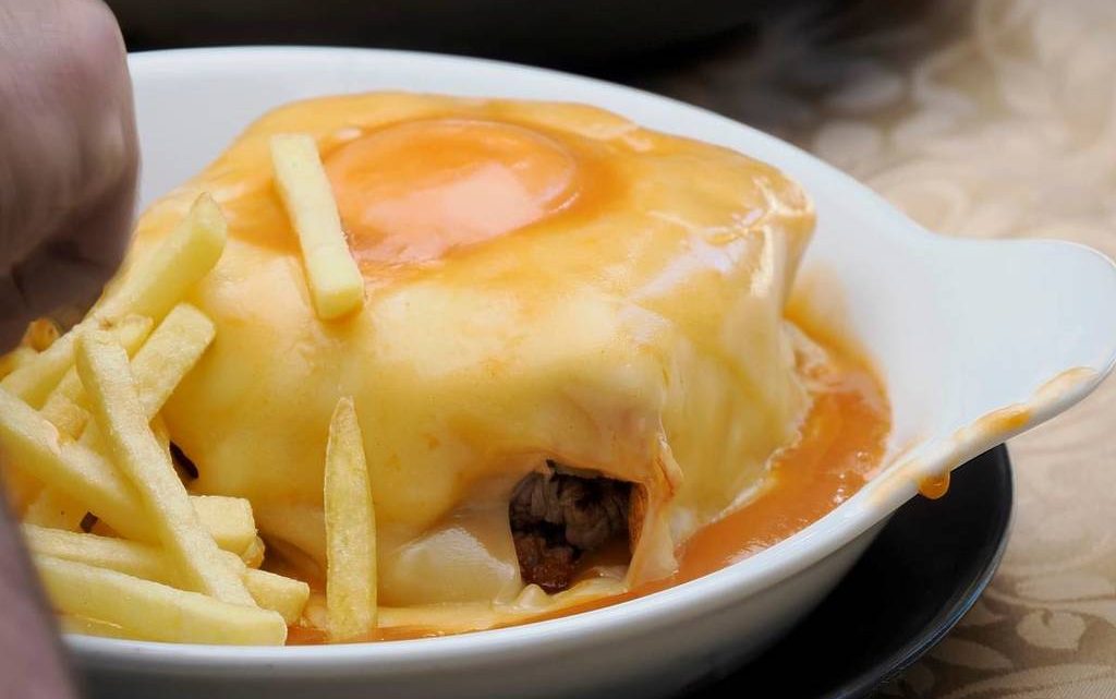Festival da Francesinha regressa a Paredes com gastronomia, música e convívio