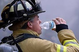 Bombeiros Voluntários de Arouca pedem alimentos para apoiar combate aos incêndios Bombeiros Voluntários de Arouca pedem alimentos para apoiar combate aos incêndios