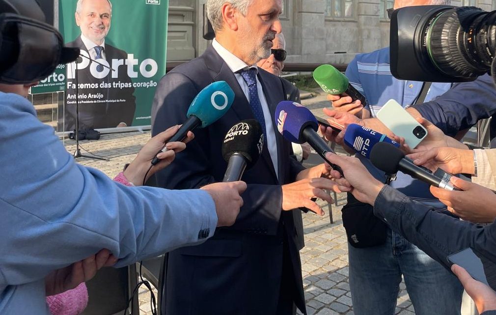 Tribunal rejeita candidatura de António Araújo à Câmara do Porto por falta de assinaturas Tribunal rejeita candidatura de António Araújo à Câmara do Porto por falta de assinaturas