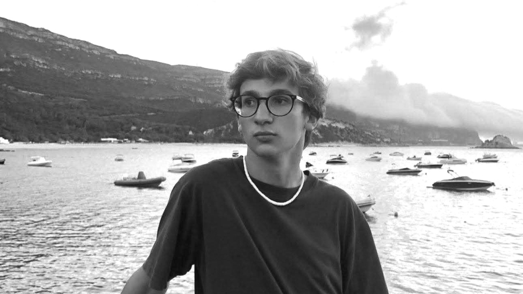 Corpo encontrado na Praia de Valadares é de jovem desaparecido desde 31 de julho