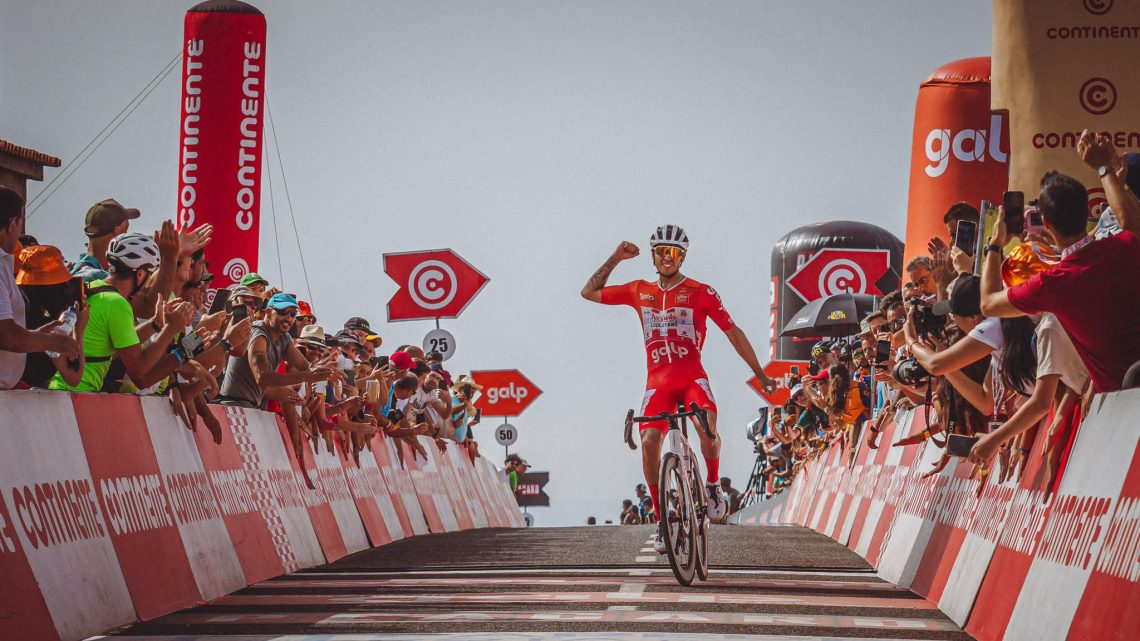 Tovani vence penúltima etapa da Volta a Portugal em Bicicleta Tovani vence penúltima etapa da Volta a Portugal em Bicicleta