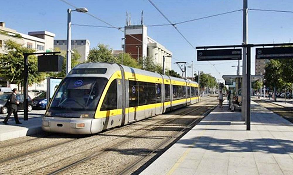 Mulher atropelada pelo metro junto à estação João de Deus, em Gaia Mulher atropelada pelo metro junto à estação João de Deus, em Gaia