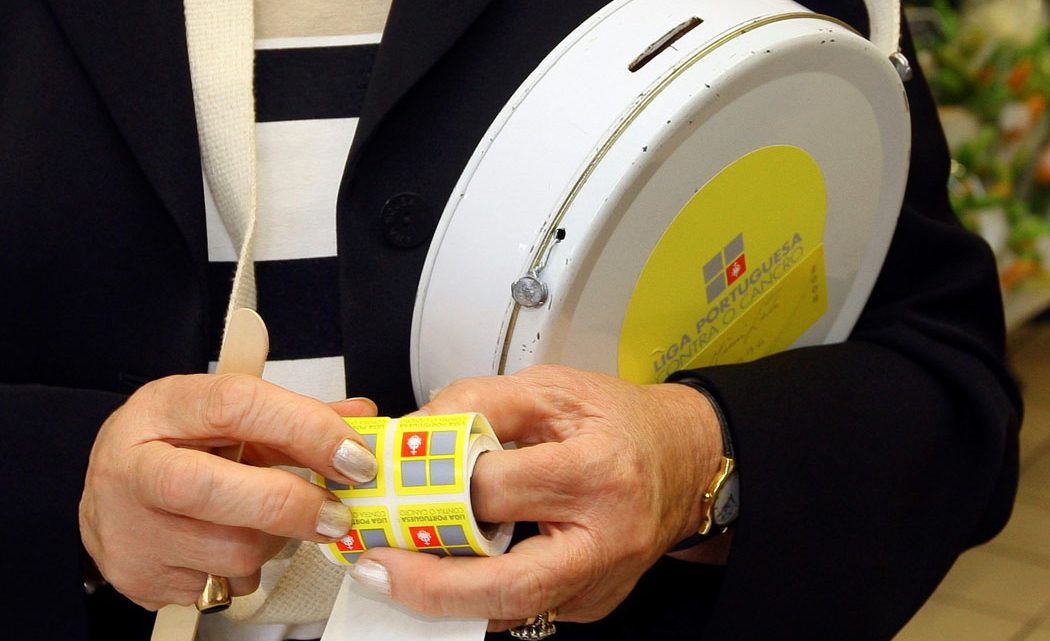 Liga Contra o Cancro promove Encontro Nacional de Jovens Investigadores em Oncologia no Porto