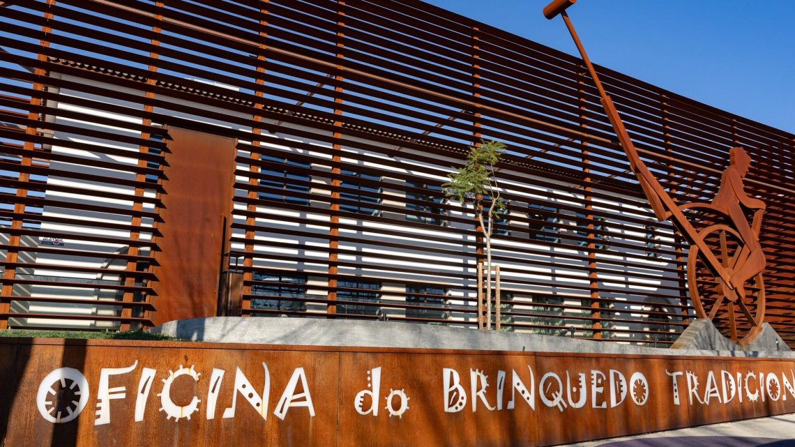 Oficina do Brinquedo promove colotipia, marionetas e robótica em Valongo