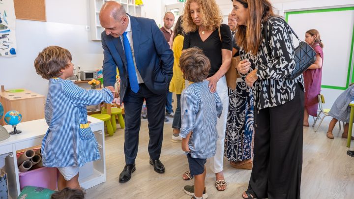 Manuel Pizarro quer formação em Suporte Básico de Vida para todos os alunos do Porto