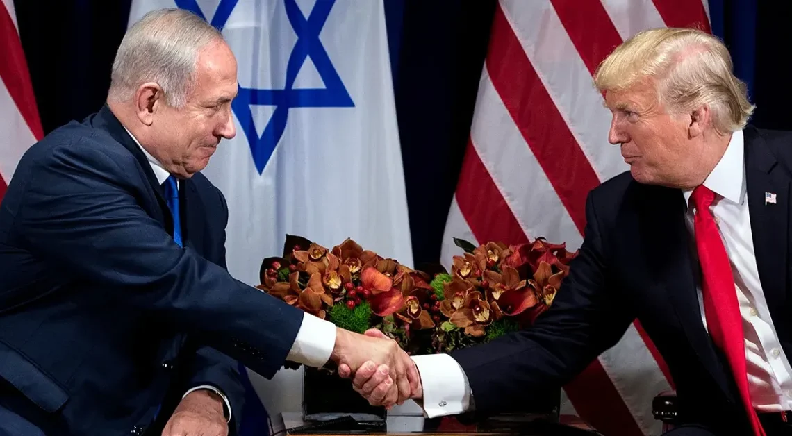 Trump apresenta plano de paz entre Israel e Palestina com apoio de Netanyahu Trump apresenta plano de paz entre Israel e Palestina com apoio de Netanyahu