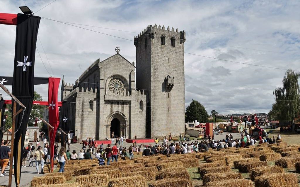 Feira Medieval de Matosinhos regressa a Leça do Balio com recriação do casamento real de D. Fernando e D. Leonor Teles Feira Medieval de Matosinhos regressa a Leça do Balio com recriação do casamento real de D. Fernando e D. Leonor Teles