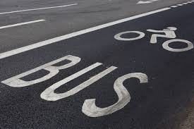 Associação Ambientalista Zero propõe corredores exclusivos para autocarros e reforço do transporte público na Área Metropolitana do Porto