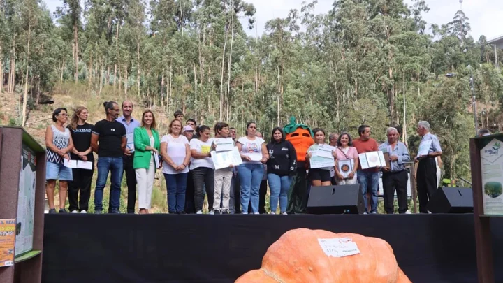 Abóbora de 857 quilos vence concurso de hortícolas gigantes em Paredes