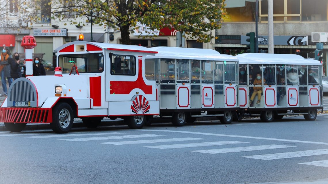 Comboio turístico volta a circular na Noite Branca em Oliveira de Azeméis