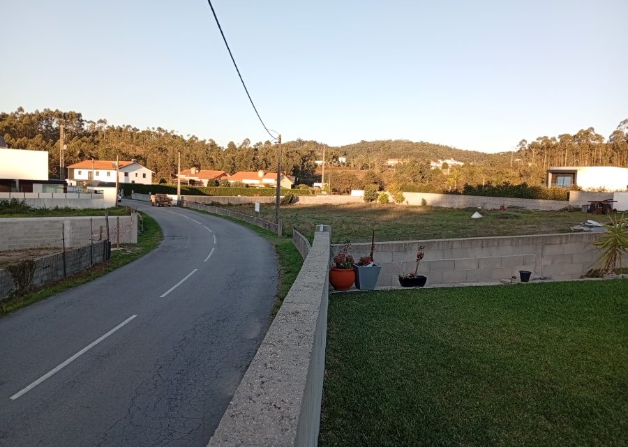 Arouca: Moradores de Alvite de Baixo contestam aprovação de edifício industrial em zona habitacional Arouca: Moradores de Alvite de Baixo contestam aprovação de edifício industrial em zona habitacional