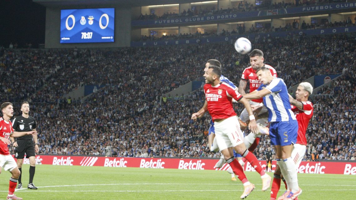 FC Porto empata com Benfica e mantém vantagem sobre o Sporting