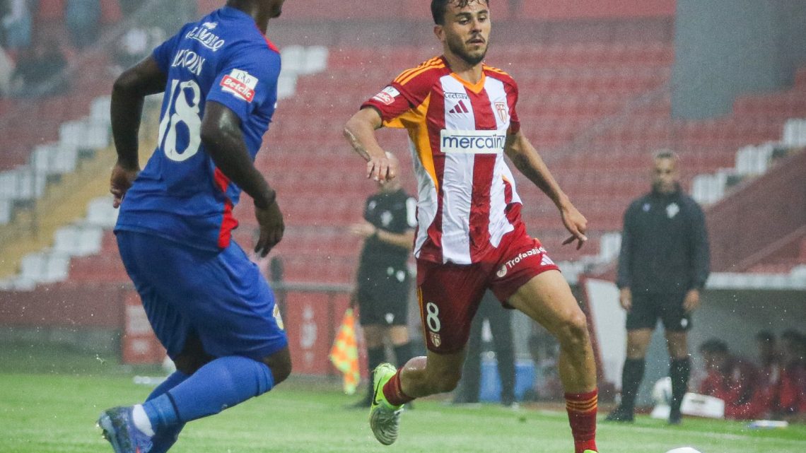 AVS SAD perde com Alverca e continua no fundo da tabela da Liga Portuguesa AVS SAD perde com Alverca e continua no fundo da tabela da Liga Portuguesa