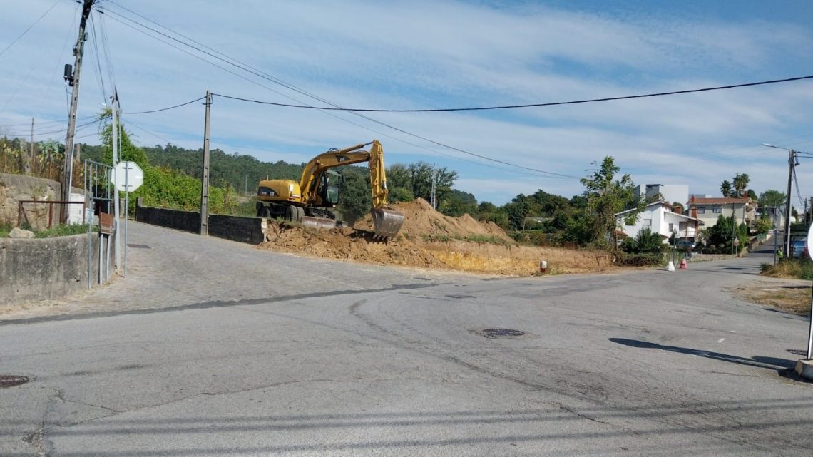 Santa Maria da Feira: Obras da nova rotunda na variante de Romariz vão melhorar acessos e reforçar segurança Santa Maria da Feira: Obras da nova rotunda na variante de Romariz vão melhorar acessos e reforçar segurança